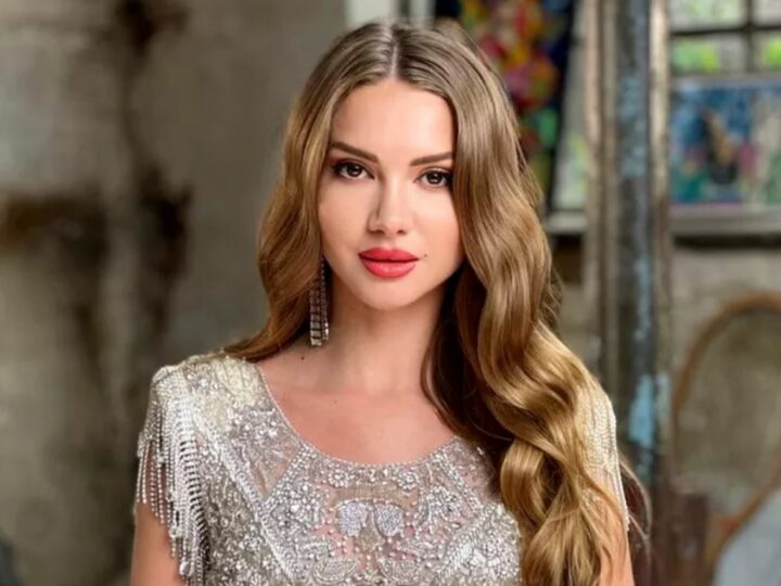 Otilia Bilionera, cucerită de un turc printr-un gest extrem. De Crăciun, merge cu părinții ei la ai lui