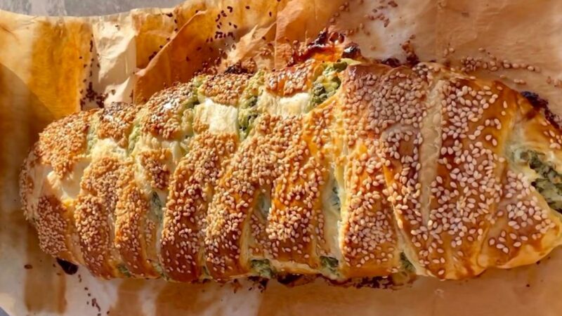 Pâine grecească cu spanac, aperitivul atleților