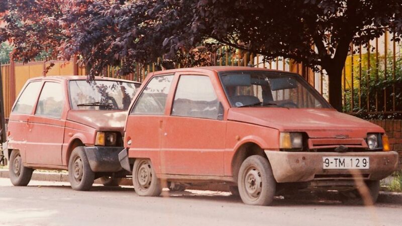 Povestea Lăstunului, singura mașină mică 100% românească, în prezent interzisă de ANPC