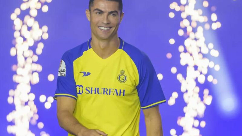 Cristiano Ronaldo, mai bogat cu aproape un milion de euro. Cadoul primit e unic
