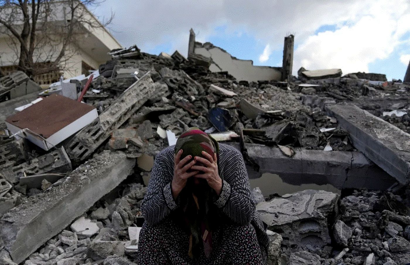 Solidaritate. Kanal D participă activ în ajutorarea turcilor după dezastrul provocat de cutremur