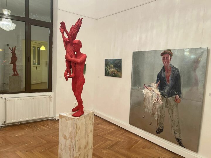 GRĂDINILE ARIADNEI, o expoziție marca Galeria Romană pe care nu trebuie să o ratați. Pictura și sculpura sunt de excepție