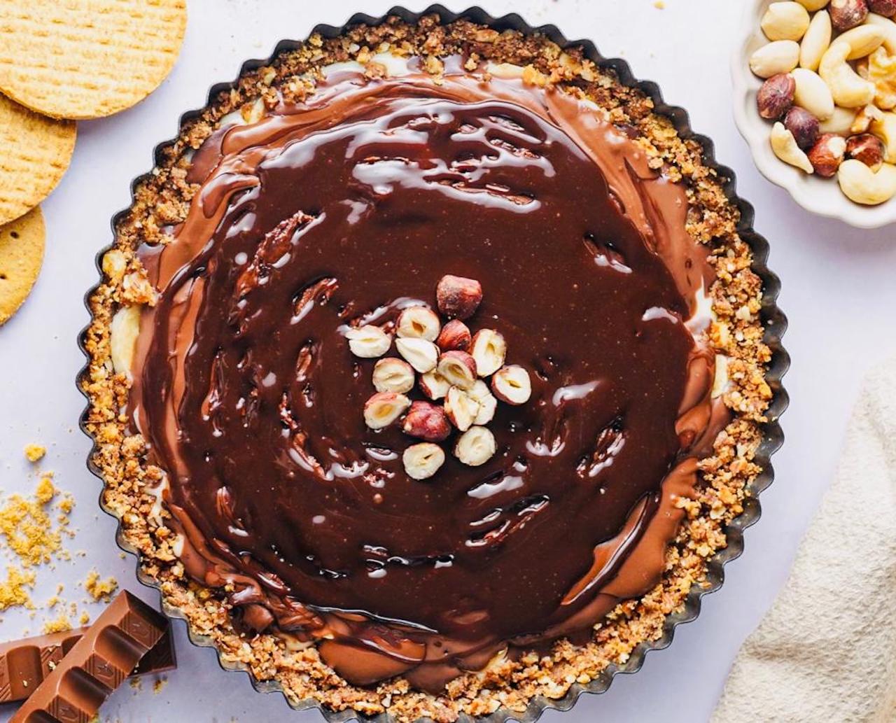 Un desert mai bun nu există: tartă cu budincă, banană și Nutella