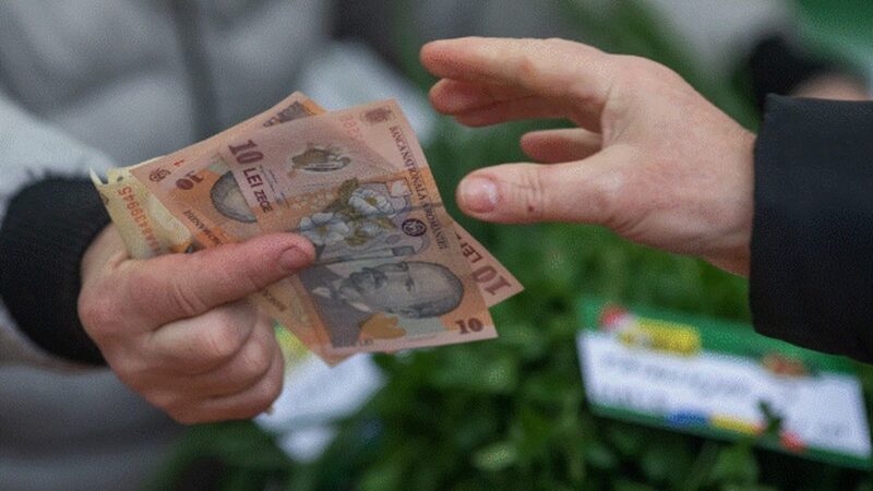 Guvernul a făcut planuri de unde să taie din banii românilor. S-a golit visteria