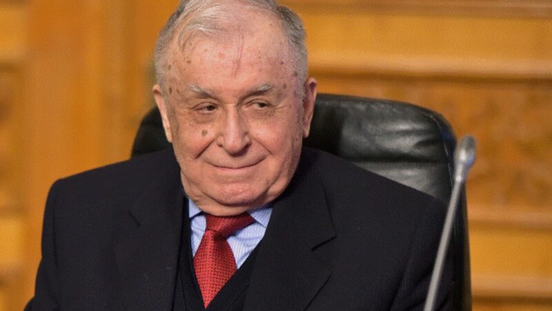 Ion Iliescu e la pat și grav bolnav? Fostul președinte rupe tăcerea