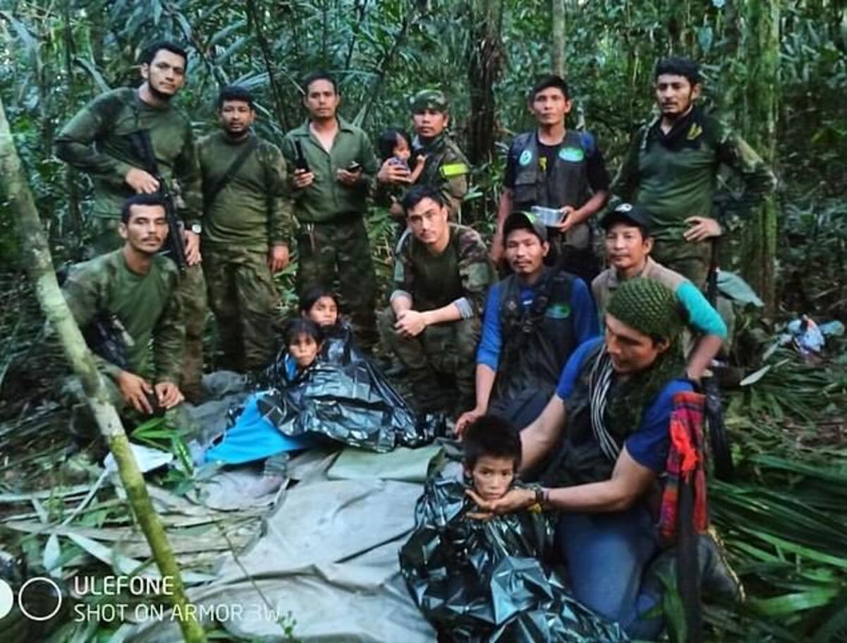 Bunica le cânta din avioane celor 4 copii pierduți în junglă. Salvatorii i-au găsit vii, după 40 de zile de la prăbușirea aeronavei