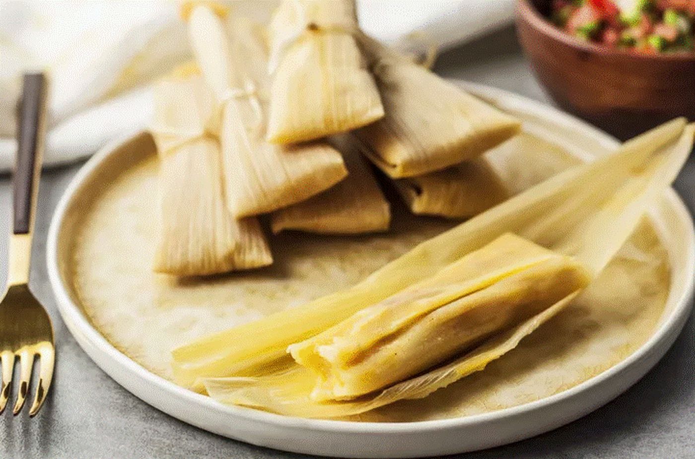 Plăcinte Tamales, preparatul culinar la fel de vechi ca istoria. Prima dată s-au gătit în anul 5000 î.e.n. E ceva de vis!