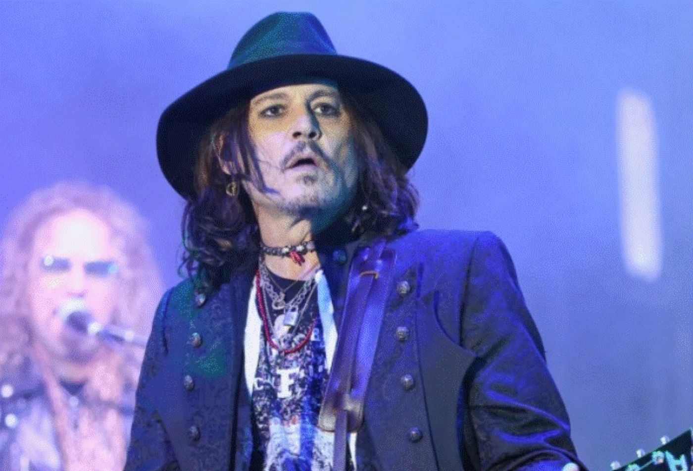 Ce informație groaznică dă presa maghiară, după ce Johnny Depp a fost găsit inconștient în camera de hotel din Budapesta