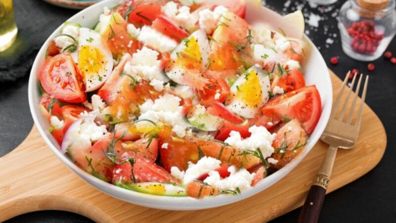 Salată argentiniană, simplă, ușoară, o minunăție pentru zilele caniculare. Iată ingredientul care o face specială
