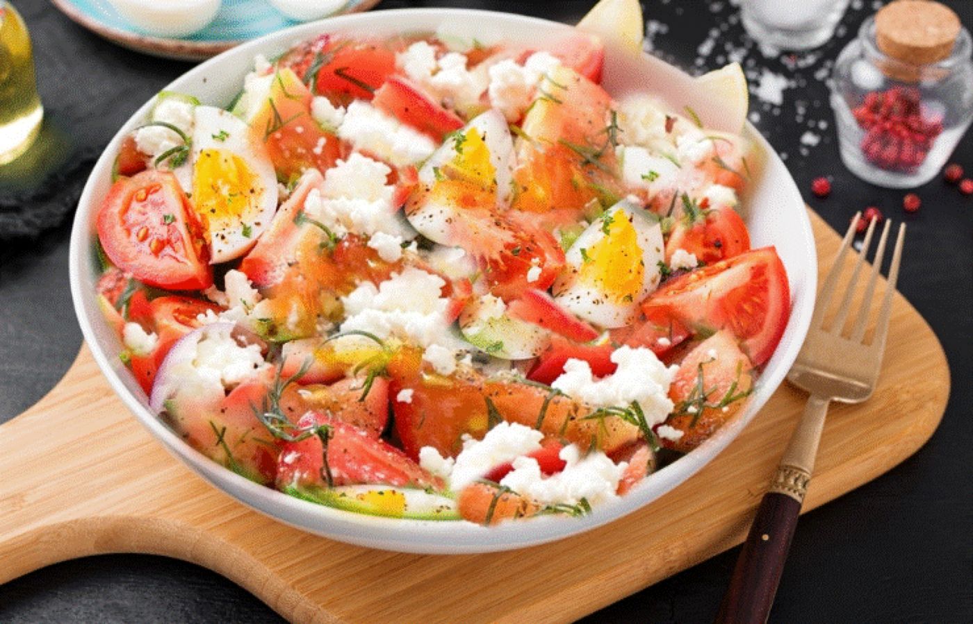 Salată argentiniană, simplă, ușoară, o minunăție pentru zilele caniculare. Iată ingredientul care o face specială