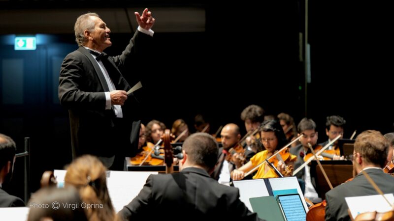 Succes remarcabil la Berlin al Orchestrei Române de Tineret, conduse de maestrul Cristian Mandeal