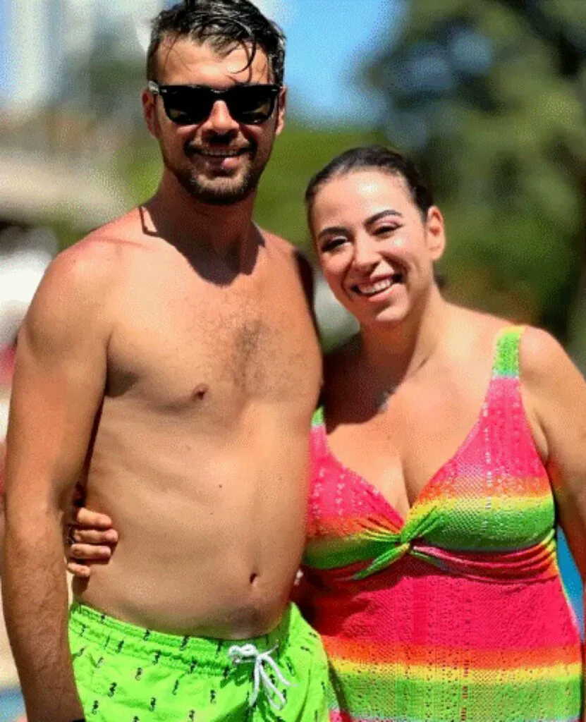 Oana Roman spune că a fost dependentă de Marius Elisei ca de droguri. „E o explicație științifică!”