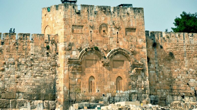 Poarta milei din Ierusalim, locul pe unde va intra Mântuitorul
