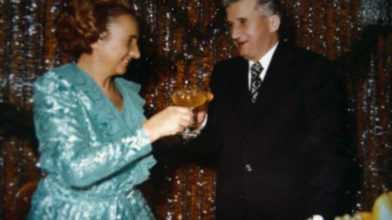 Obiceiurile familiei Ceaușescu de sărbători. Ce nu avea voie să facă niciodată Nicolae în propria locuință