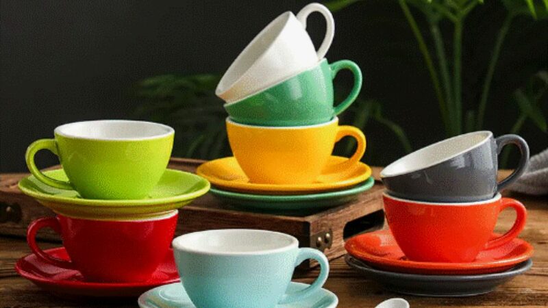 Dovedit științific: culoarea cănii influențează gustul cafelei