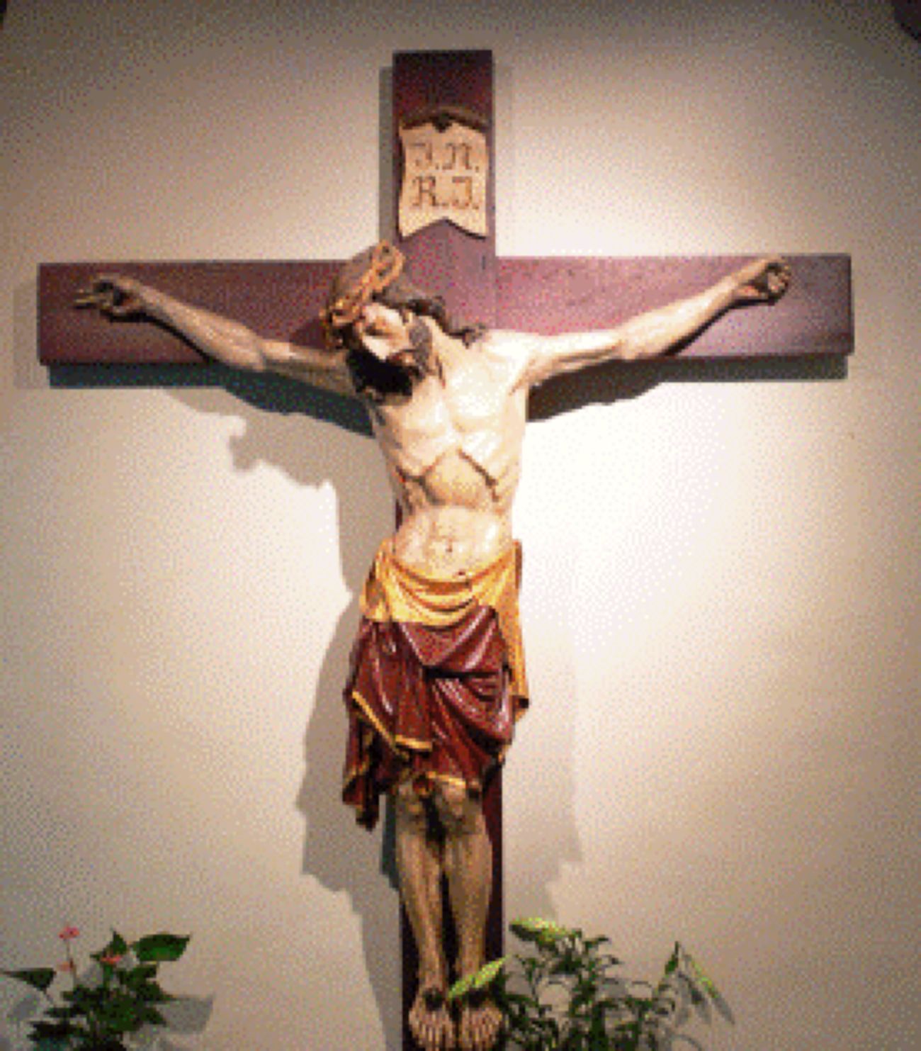 Cel mai mare crucifix din lume, sculptat dintr-un singur copac. Record mondial