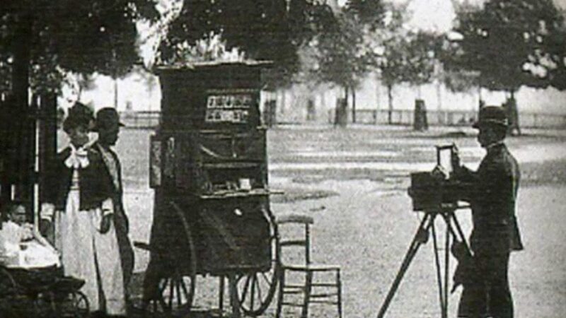 Prima poză din lume, esențială pentru dezvoltarea fotografiei moderne. A fost realizată în anul 1826