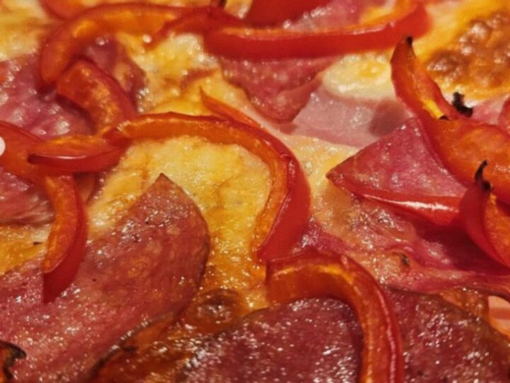 Cea mai bună pizza de casă pe care ați mâncat-o vreodată. Cu rețeta chefului Sorin Bontea nu dați greș