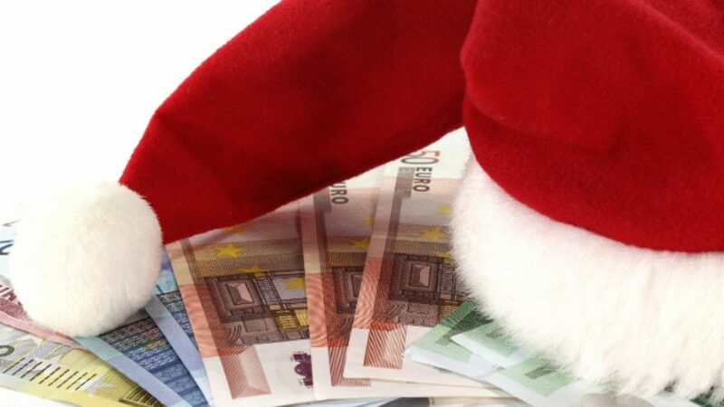 Sărbători triste pentru români. Fără primă de Crăciun și al 13-lea salariu