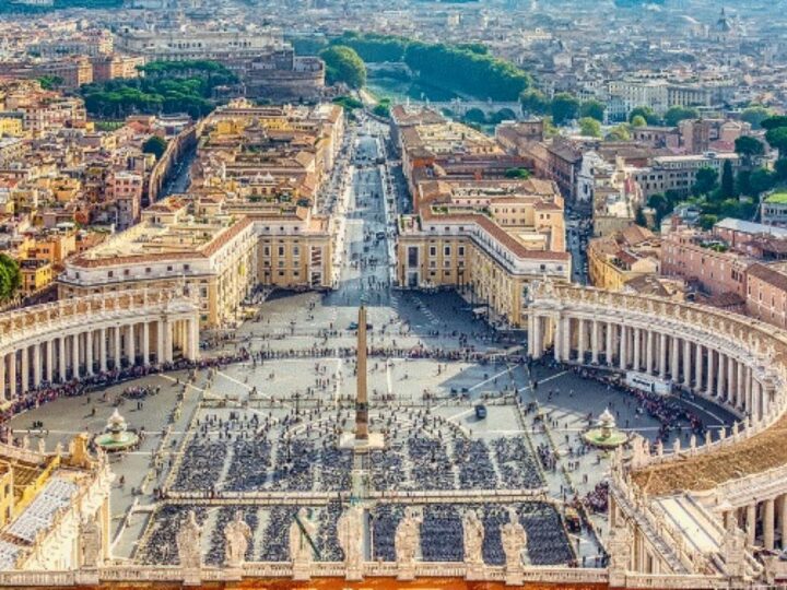 Lucruri incredibile, ascunse în arhivele Vaticanului. Nu v-ați fi așteptat la așa ceva
