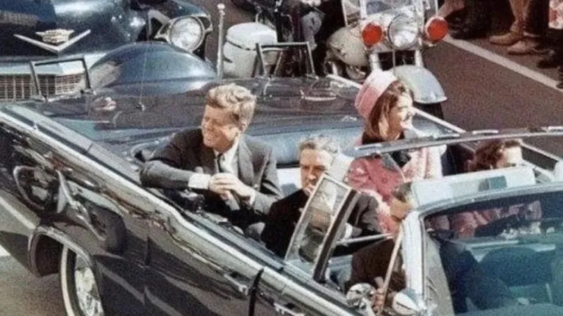 Filmul secret al asasinării lui Kennedy, dovada care lipsește. Cine a tras al patrulea glonț