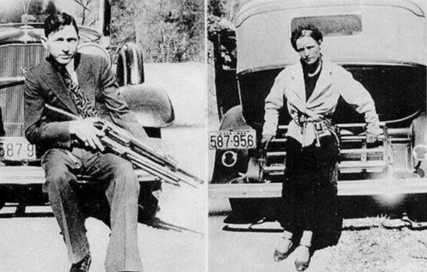 Ultimul sărut al gangsterilor Bonnie și Clyde înainte de a fi împușcați, dezvăluit într-o fotografie. Povestea care a scris istorie