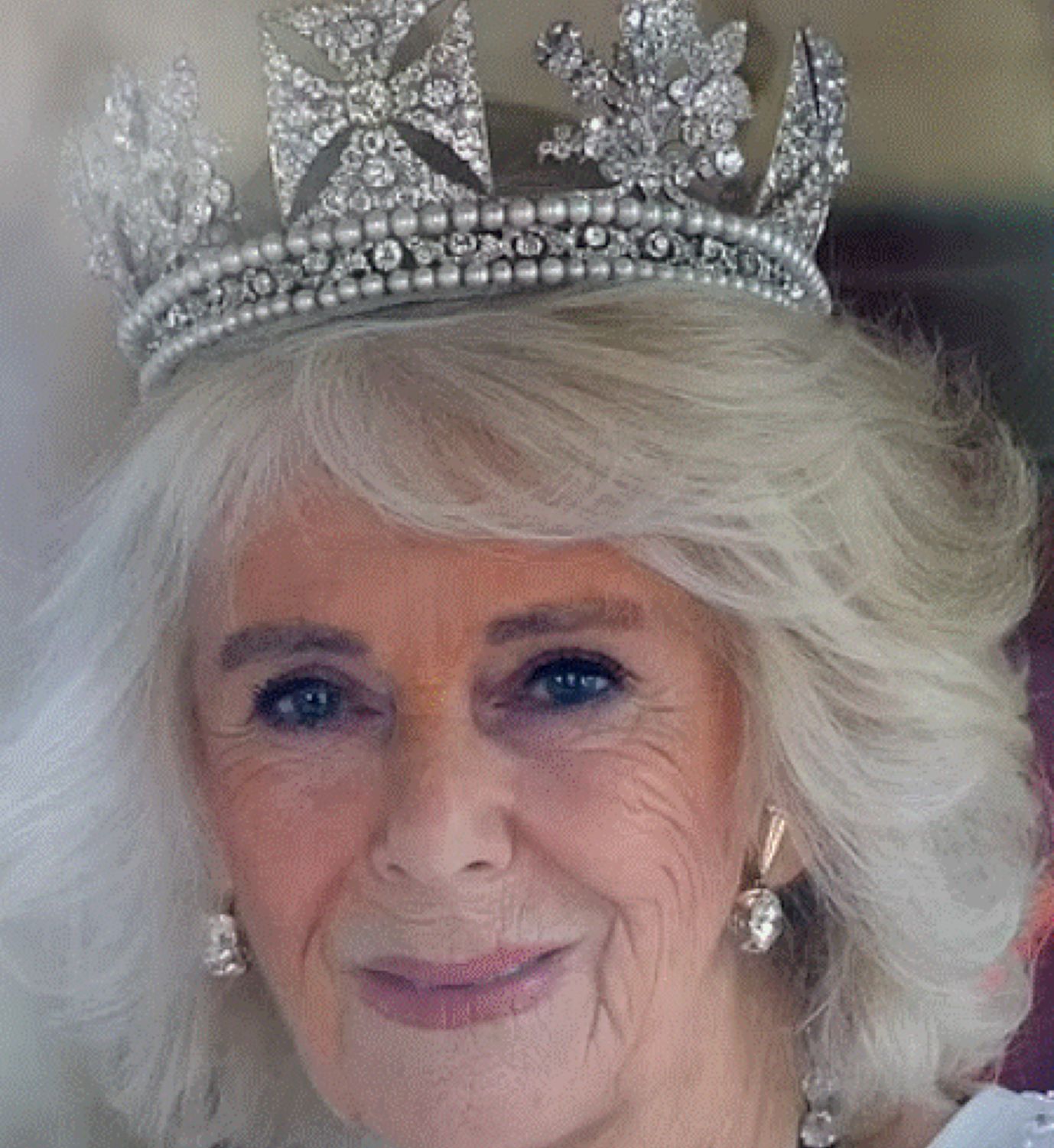 Istoria plină de culoare a coroanei de diamant a reginei Camilla. A fost creată pentru un rege