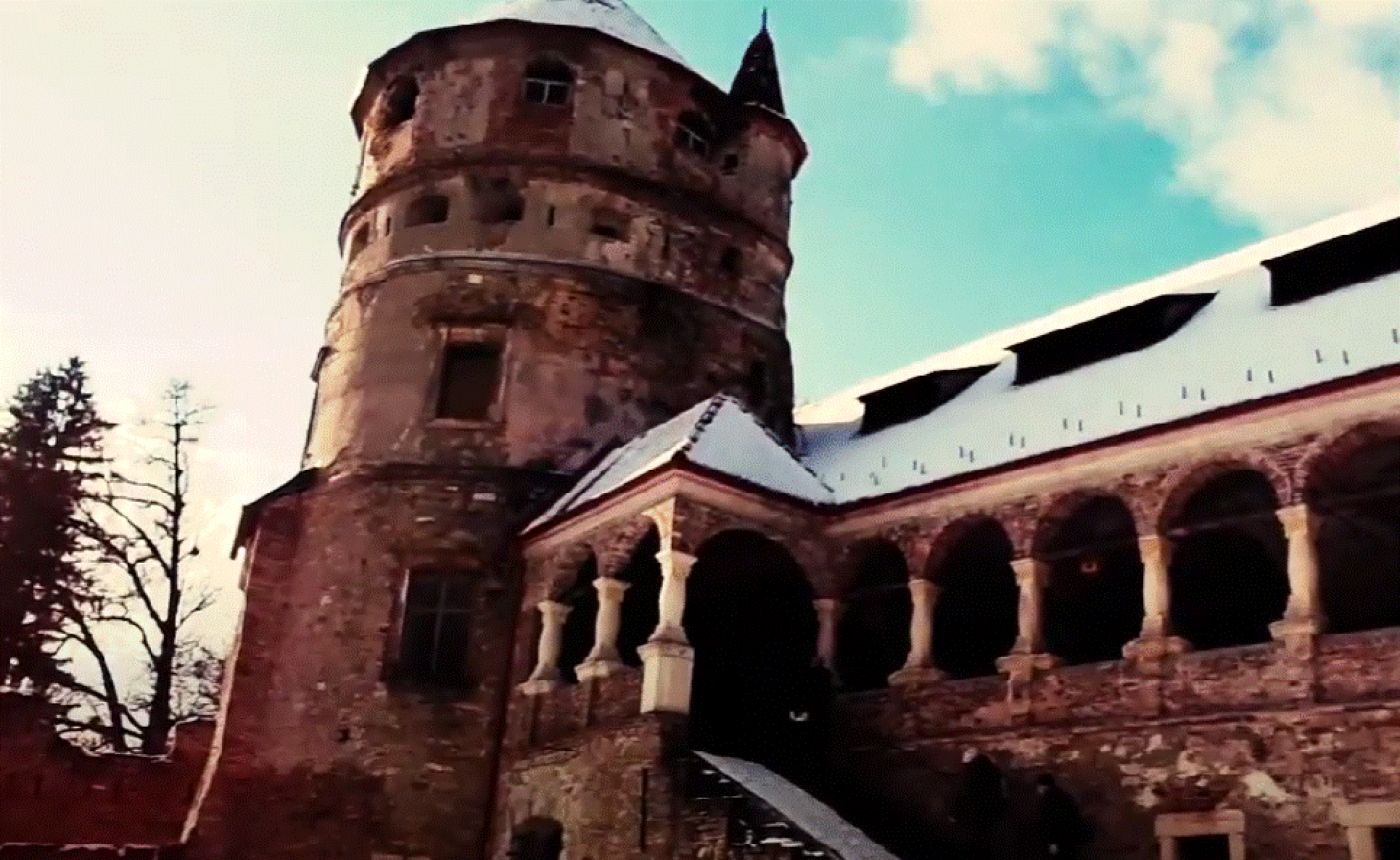 Castelul Bethlen din Mureş, bântuit de fantome. Se plimbă și acum în căutarea iubirii pierdute