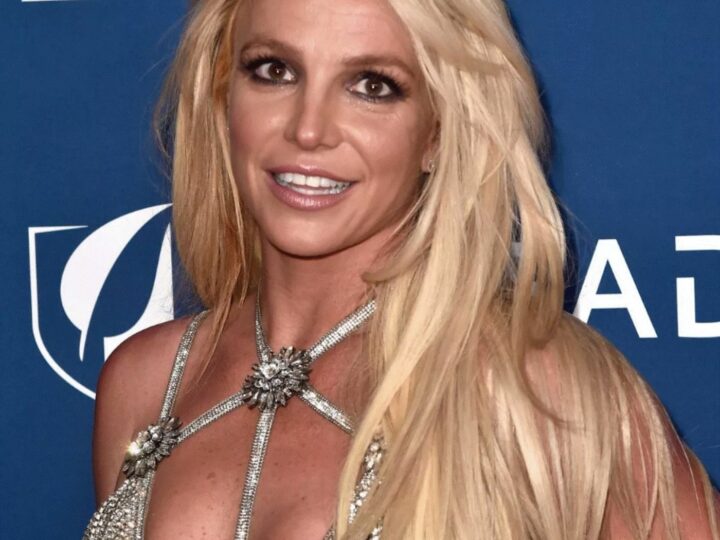 Britney Spears a fugit cu fratele său în Mexic. Bryan s-a îmbogățit de pe urma surorilor celebre