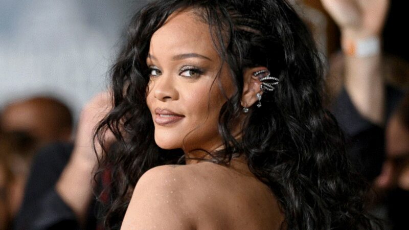 Rihanna și A$AP Rocky, cină romantică în LA. Ce ținută a purtat cântăreața. Foto