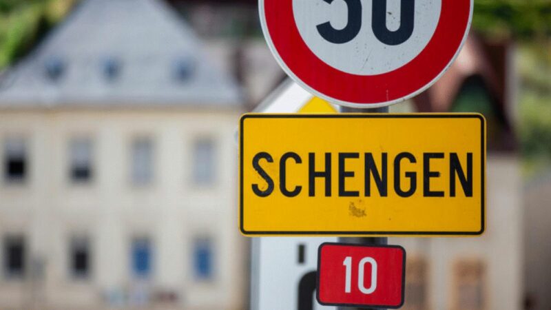 Hotelierii din Grecia nu sunt mulțumiți de intrarea României în Schengen. Vacanțele românilor ar putea avea de suferit