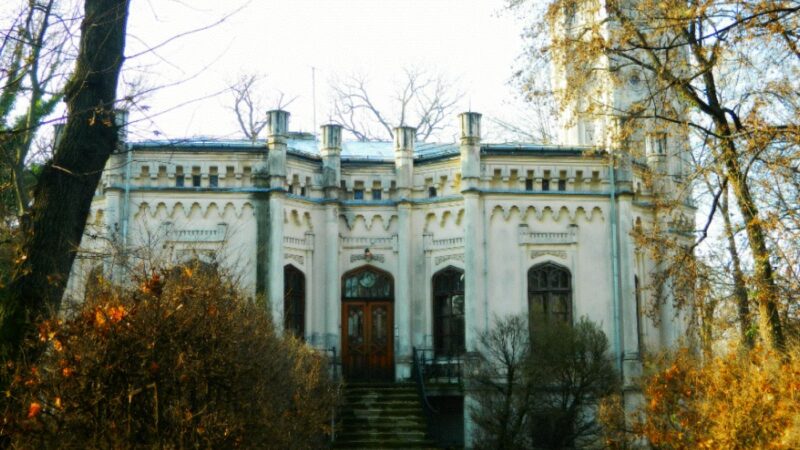 Vila din București unde se țineau întrunirile secrete care pregăteau Unirea Principatelor. Cuza a stat ascuns aici