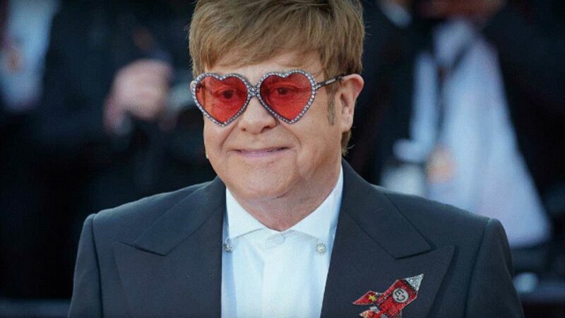 Elton John a scos la licitație lucrurile casei din Atlanta. O raritate