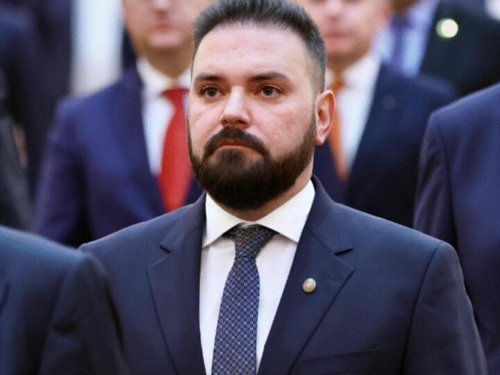 Fiul primarului Piedone a primit o funcție importantă. Vlad a devenit lider în lumea politică