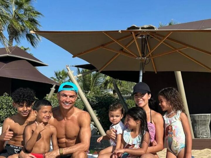 Cristiano Ronaldo, vacanță de lux cu familia. Imagini inedite de pe insula privată unde s-a cazat