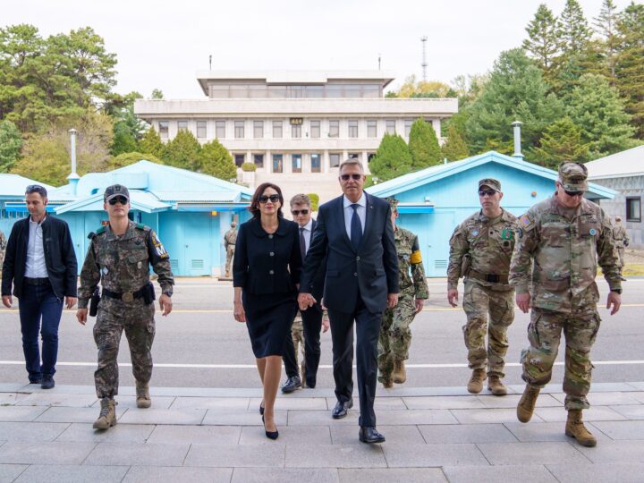 De ce a purtat mănuși Carmen Iohannis în vizita din Coreea de Sud. Apariția rară a primei doamne a stârnit comentarii