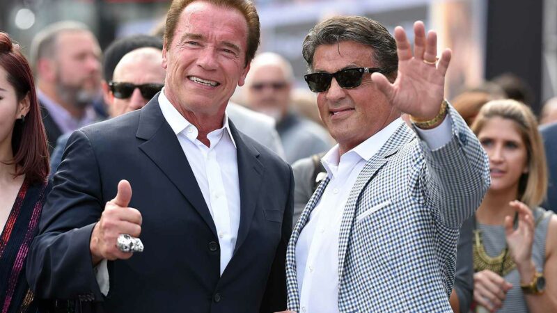 Arnold Schwarzenegger și Sylvester Stallone, detalii din culisele rivalității de la începuturi. Cum au devenit cei mai buni prieteni