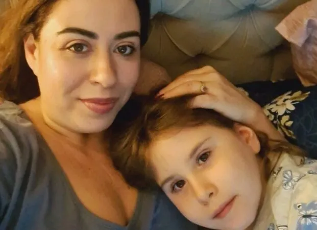 Fiica Oanei Roman, pe patul de spital. Problemele de sănătate ale Isei încă nu au rezolvare