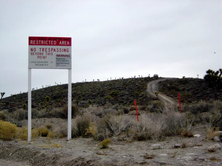 Baza militară Area 51, în centrul unei bătălii cu extratereștri reptilieni. Dezvăluirile unui soldat american alimentează teoria conspirației