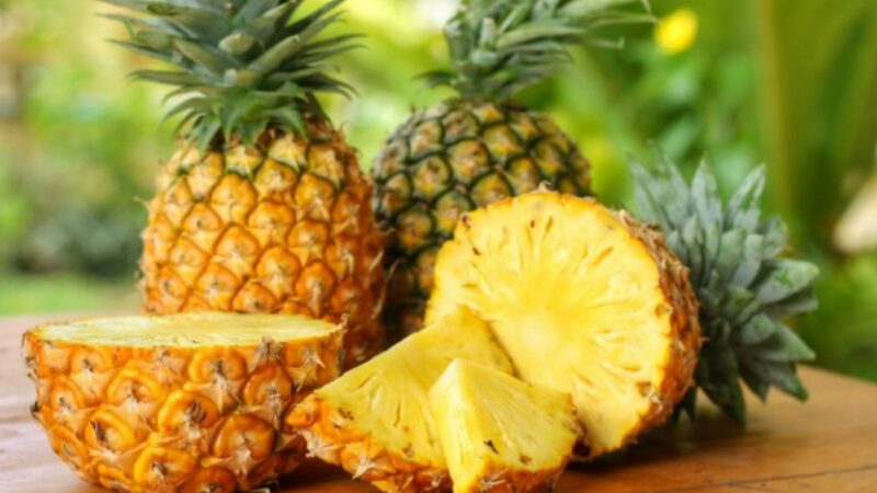 Opt motive pentru care ar trebui să mâncați ananas în timpul lunilor fierbinți de vară