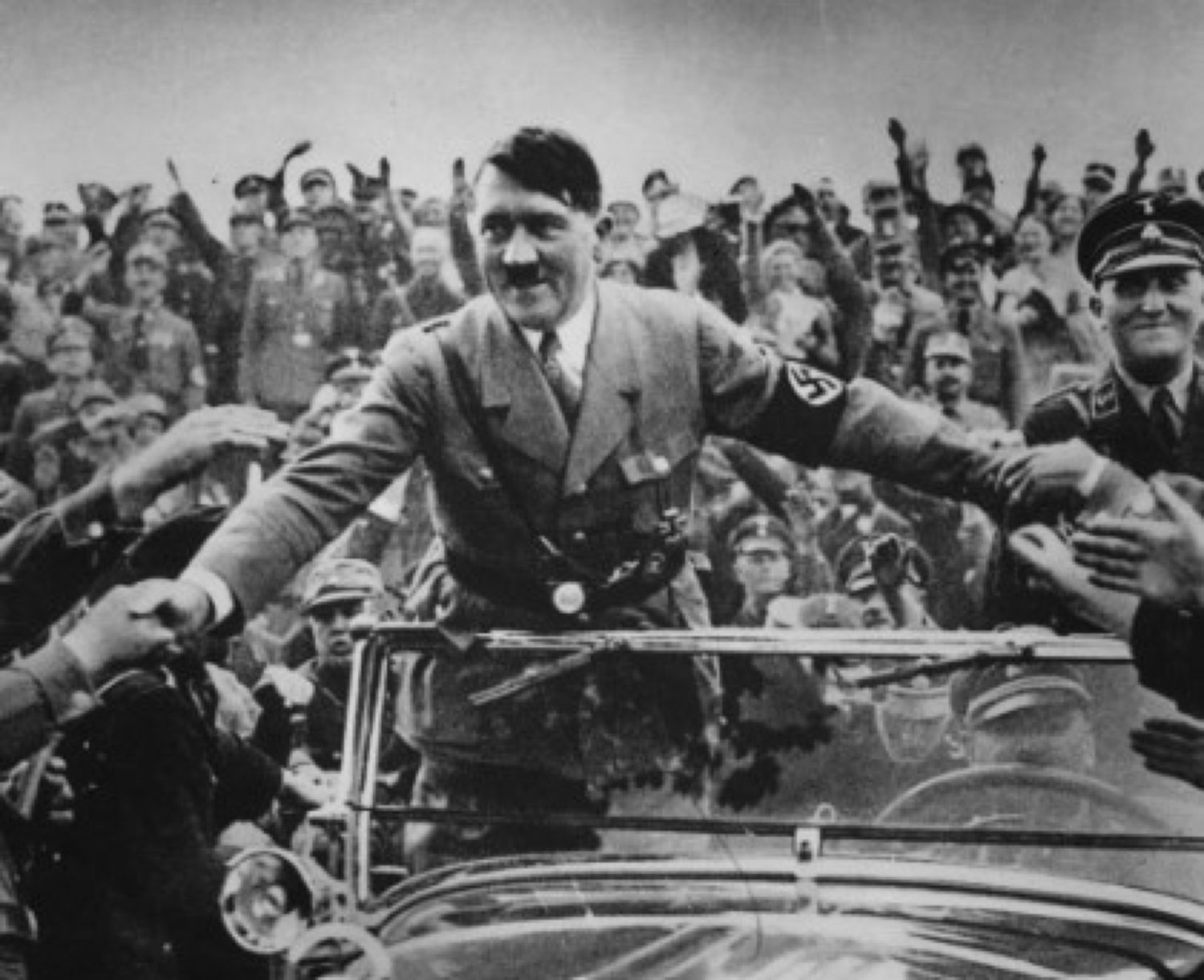 Povestea degustătoarei de mâncare a lui Adolf Hitler. Și-a dezvăluit secretul când a împlinit 95 de ani