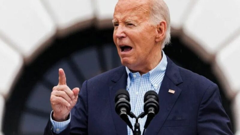 Joe Biden a spus că renunță la candidatură dacă există un motiv medical. Acum are Covid