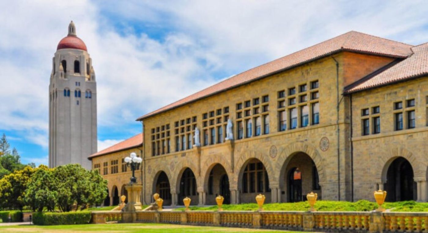 Povestea studentei de 105 ani. S-a întors la Universitatea Stanford după 83 de ani pentru a deveni absolventă