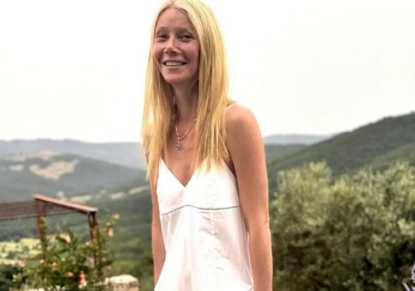 Ritualul lui Gwyneth Paltrow pentru a scăpa de persoanele nepotrivite. Are nevoie însă și de ploaie