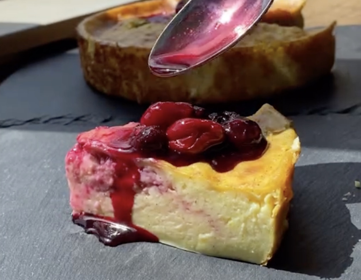 Cheese cake olandez de post, cu numai două ingrediente. O rețetă fantastică