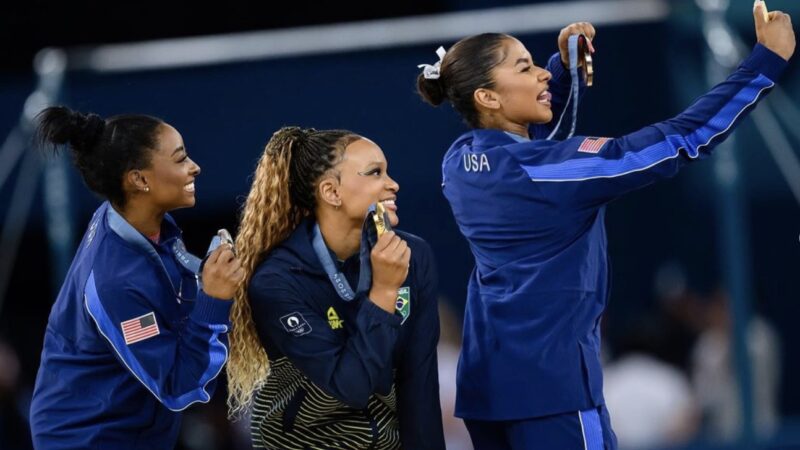 Război pe față pentru medalia de bronz la finala de Gimnastică sol de la Olimpiadă. Americanii își joacă ultima carte în instanță