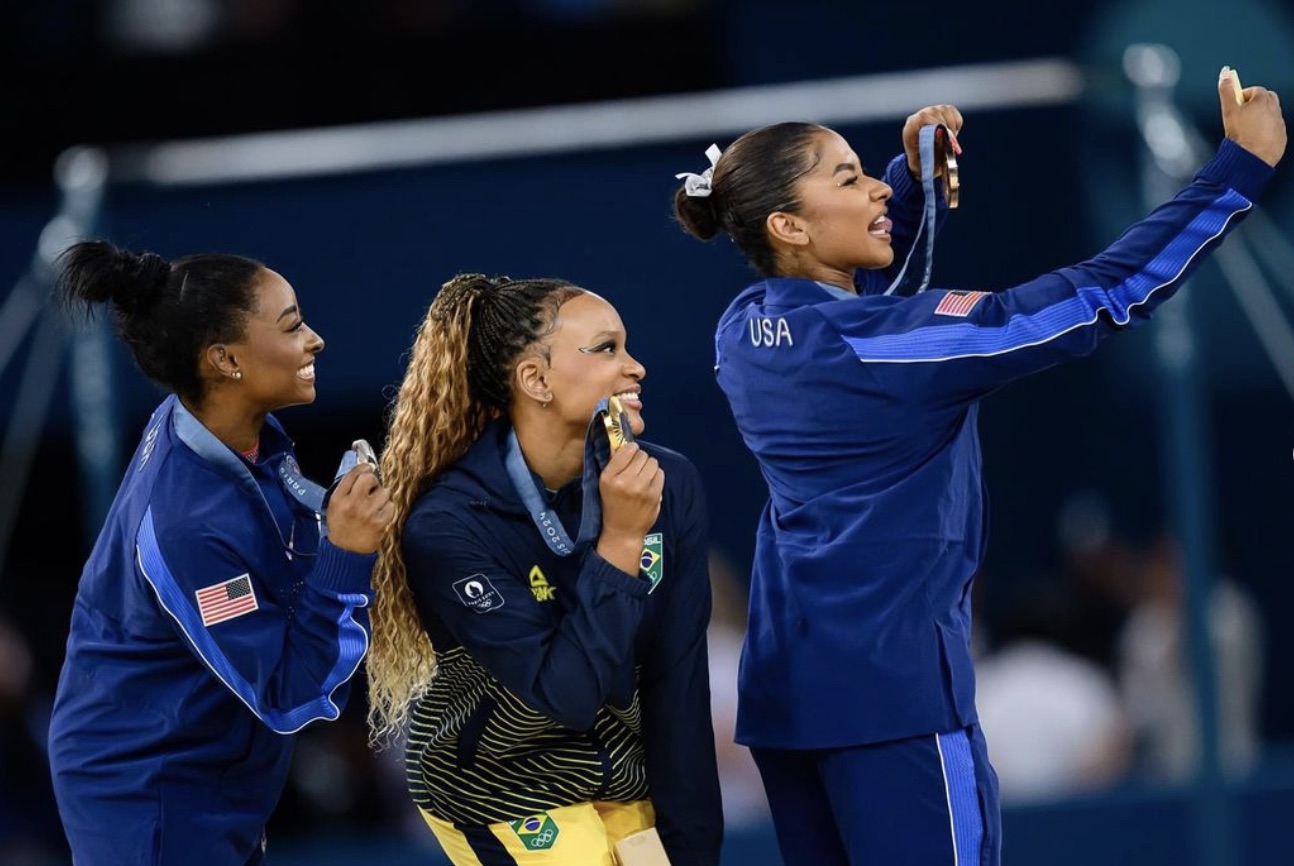 Război pe față pentru medalia de bronz la finala de Gimnastică sol de la Olimpiadă. Americanii își joacă ultima carte în instanță