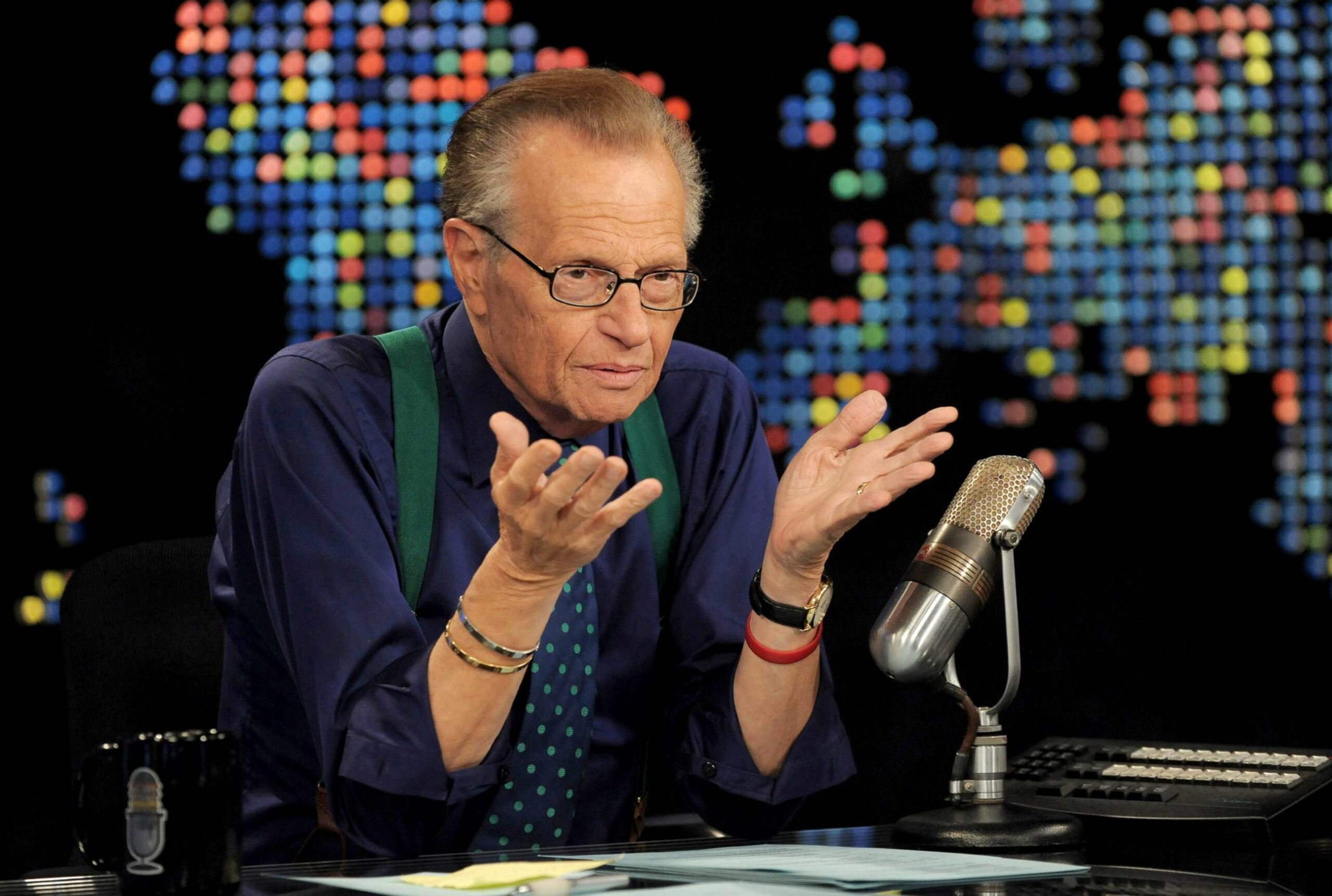 Răsturnare de situație în cazul averii lui Larry King. La cine rămân banii