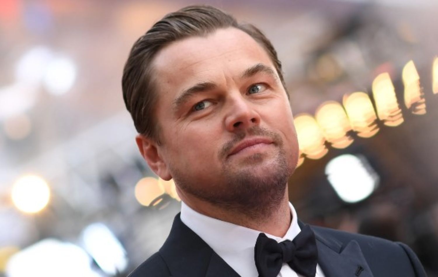 Leonardo DiCaprio, mușcat în mare, în timpul vacanței de lux cu iubita, Vittoria Ceretti. A fost tratat pe iaht