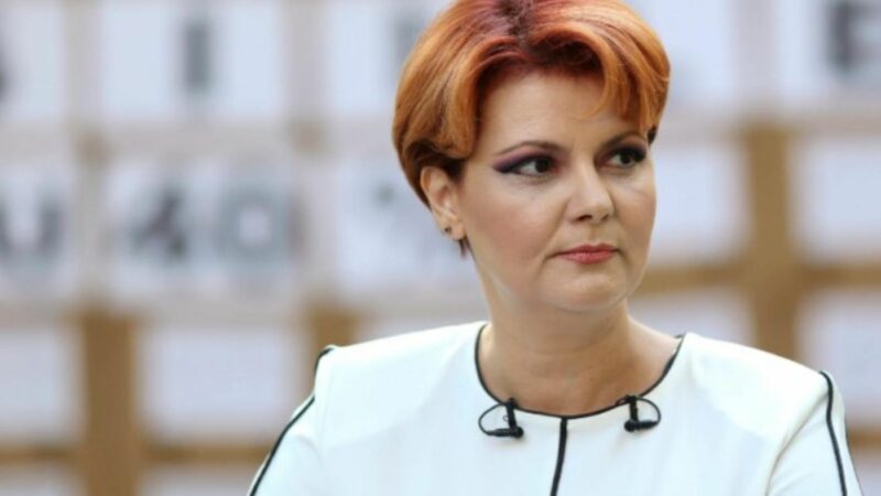 Lia Olguța Vasilescu a preferat să mănânce foccacia de Craiova, deși premierul Ciolacu i-a oferit și un covrig. Video